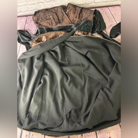 NWT BCBGMAXAZRIA Taupe Sequin Black Satin Trim 70s Glam Deep V Midi Dress Size S - Picture 12 of 13